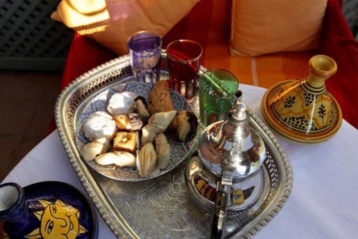 Riad Dar Rania Marrakech Medina Jemaa El Fna Marrakesh Bagian luar foto